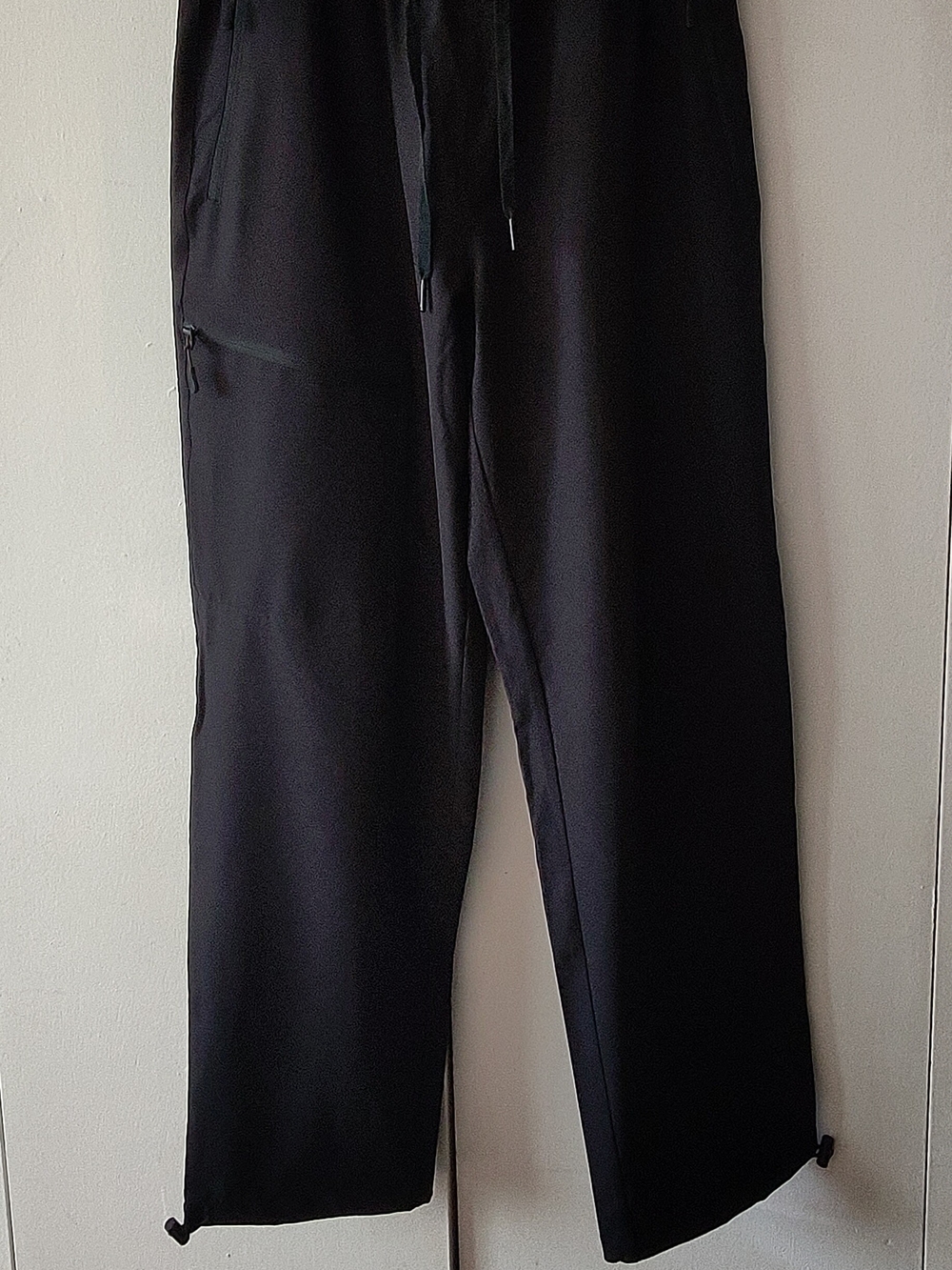 Women's Black Hiking Performancr Drawstring Jogger